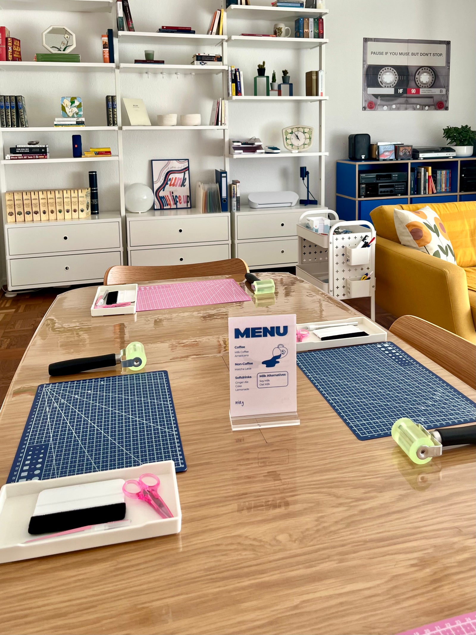 Miry Project home studio in Dresden prepared for a Korean Glass Art workshop, featuring individual crafting stations, tools, and a cozy creative space for beginners.